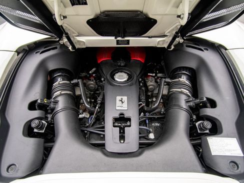Used 2019 Ferrari 488 Spider RWD image 36