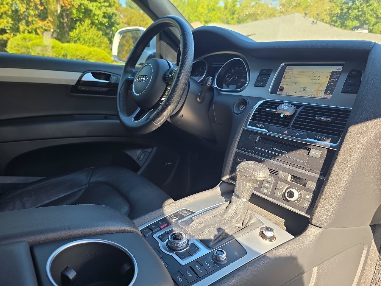 Used 2014 Audi Q7 3.0T S line Prestige w/ Technology Package AWD/4WD image 29