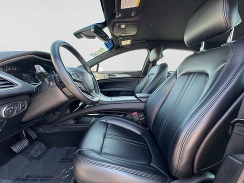 Used 2019 Lincoln MKZ Premiere AWD/4WD image 17