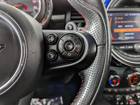 Used 2020 MINI Cooper S image 25