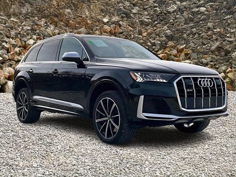 Used 2022 Audi SQ7 Premium Plus w/ SQ7 Executive Package image 10