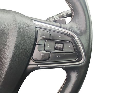 Used 2022 Buick Envision Essence w/ Technology Package I image 37