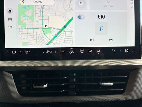 Used 2025 Ford Explorer ST-Line w/ Premium Package image 16