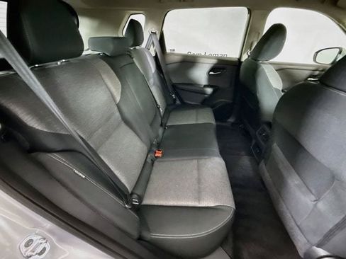 Used 2022 Nissan Rogue SV FWD image 25