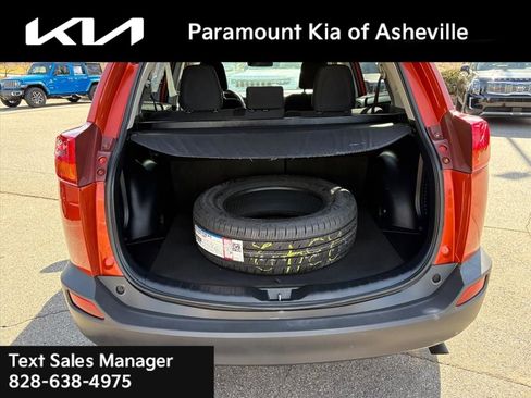 Used 2015 Toyota RAV4 LE image 29