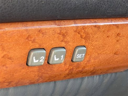 Used 2003 Lexus GX 470 image 29