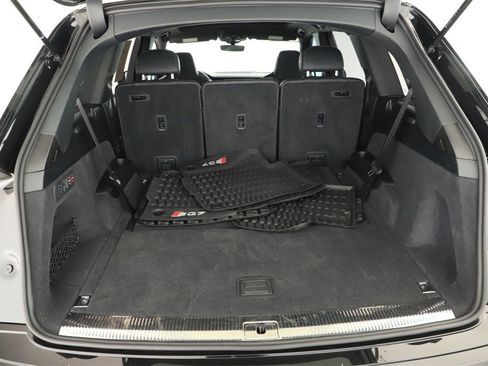 Certified 2023 Audi SQ7 Prestige image 29