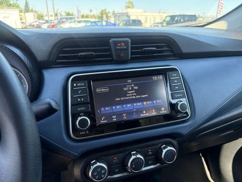 Used 2025 Nissan Versa SV FWD image 20