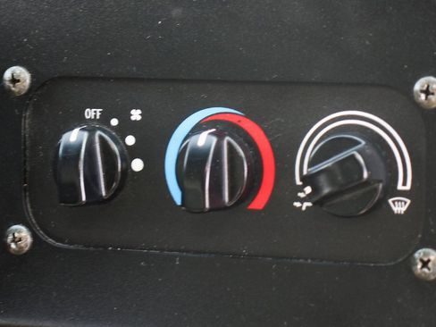 Used 2019 Ford E-450 and Econoline 450 Super Duty image 23