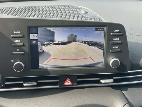New 2026 Hyundai Elantra SE FWD image 12