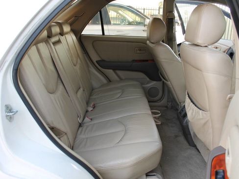 Used 2000 Lexus RX 300 4WD image 30