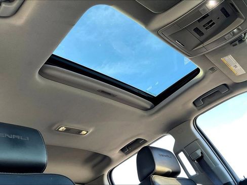 Used 2017 GMC Sierra 1500 Denali image 17