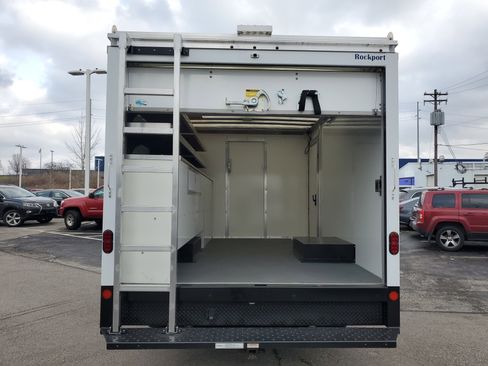 New 2025 GMC Savana 4500 w/ Power Convenience Package image 12