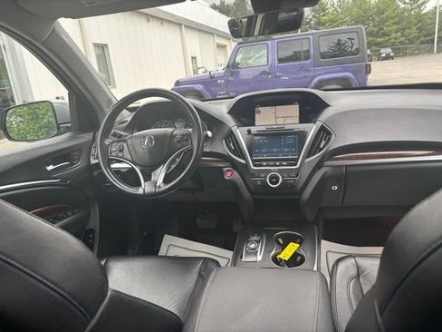 Used 2018 Acura MDX w/ Technology Package AWD/4WD image 15