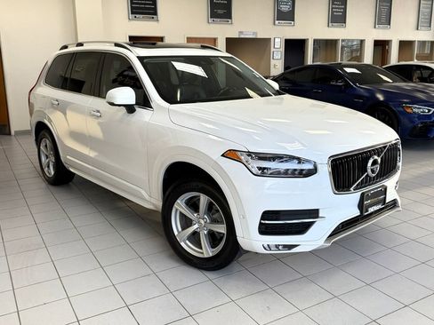 Used 2018 Volvo XC90 T5 Momentum w/ Convenience Package image 7