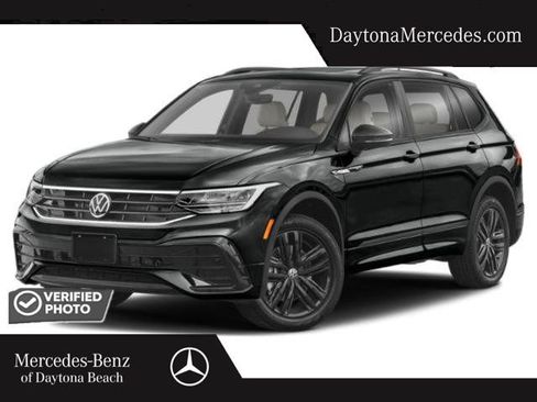 Used 2022 Volkswagen Tiguan SE R-Line FWD image 1