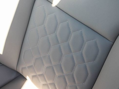 New 2026 Volvo XC90 B6 Plus w/ Protection Package Premier image 27