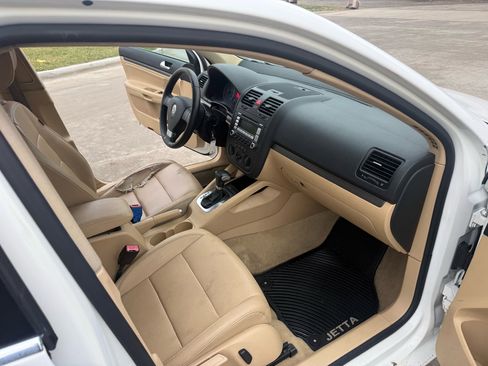 Used 2009 Volkswagen Jetta SE image 20