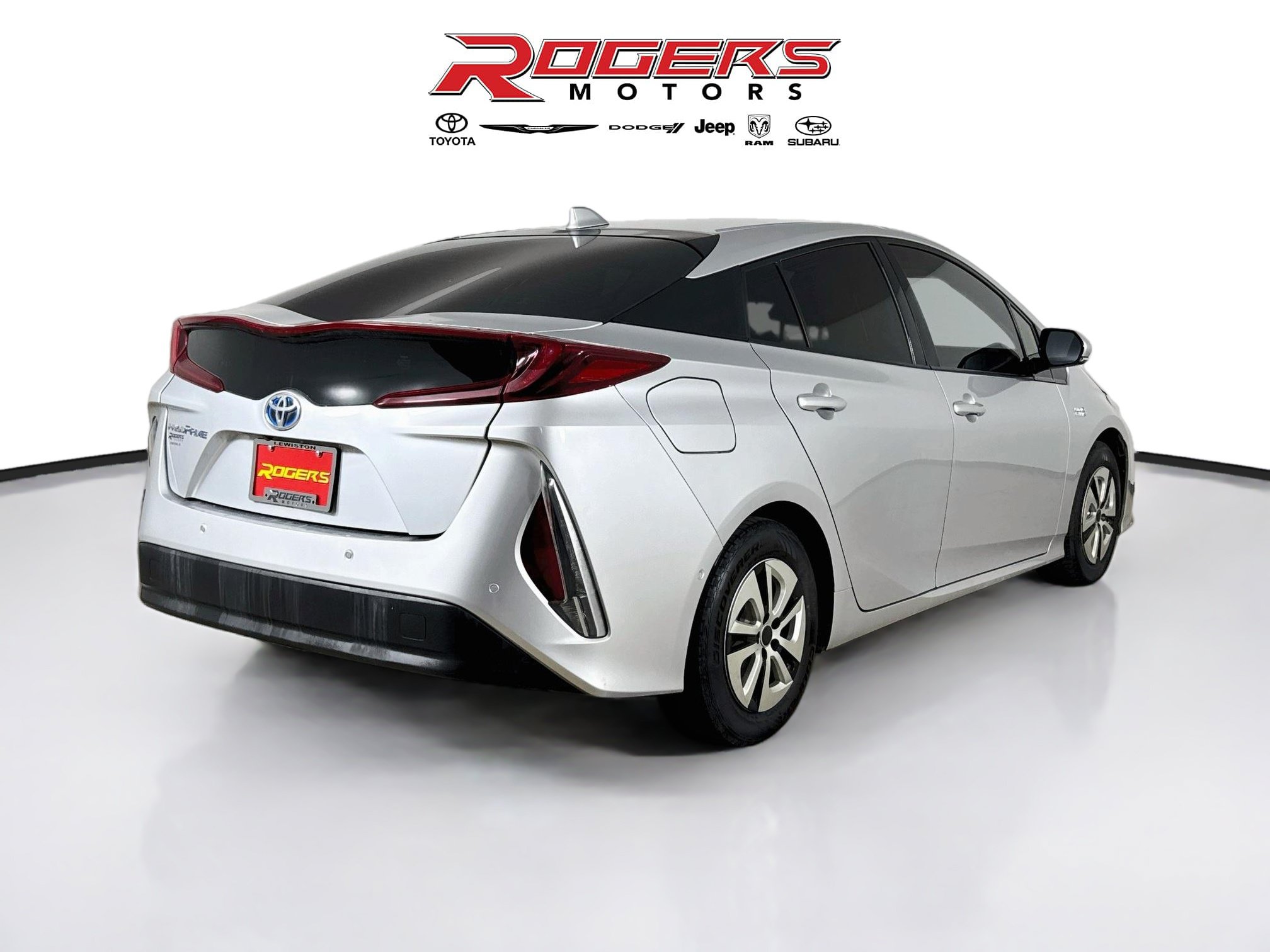 Certified 2017 Toyota Prius Prime Advanced FWD image 13