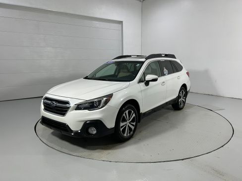 Used 2018 Subaru Outback 2.5i Limited image 21