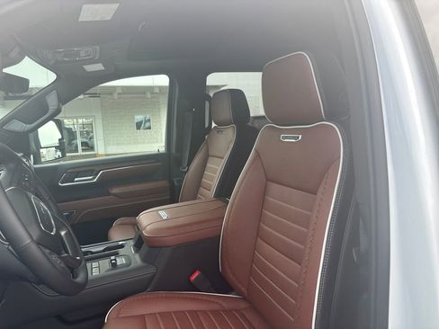 New 2026 GMC Sierra 2500 Denali Ultimate image 12