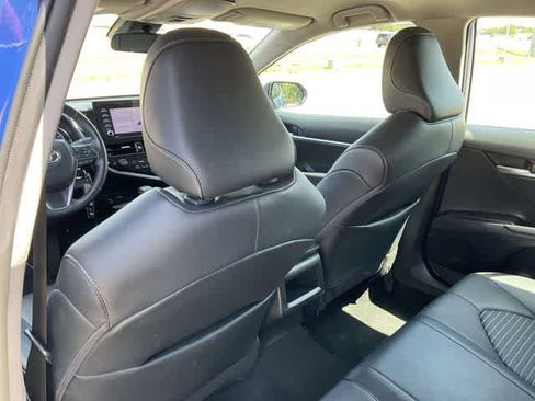 Used 2024 Toyota Camry SE image 15