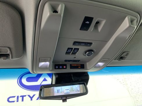 Used 2019 Cadillac Escalade Luxury image 28