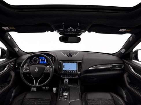 Used 2019 Maserati Levante Trofeo AWD/4WD image 35