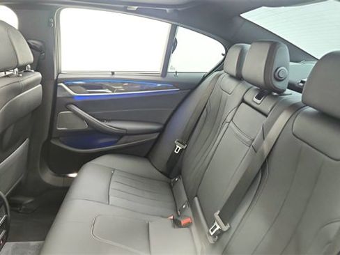 Used 2022 BMW 540i xDrive w/ Executive Package image 30