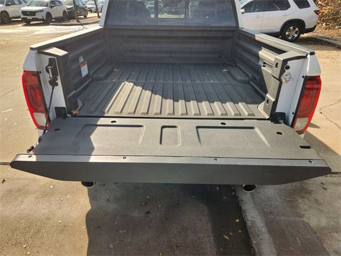 Certified 2025 Honda Ridgeline RTL image 19