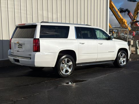 Used 2017 Chevrolet Suburban Premier image 4