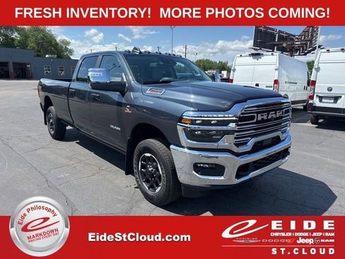 Used 2025 RAM 2500 Laramie AWD/4WD image 1