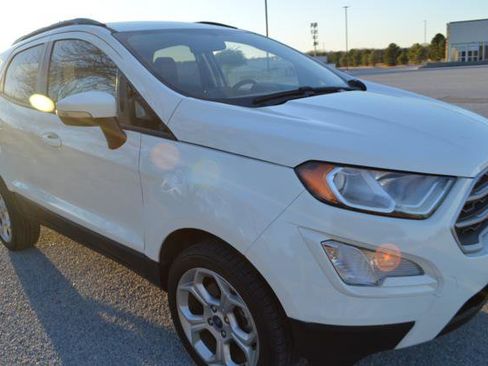 Used 2021 Ford EcoSport SE w/ SE Convenience Package image 3