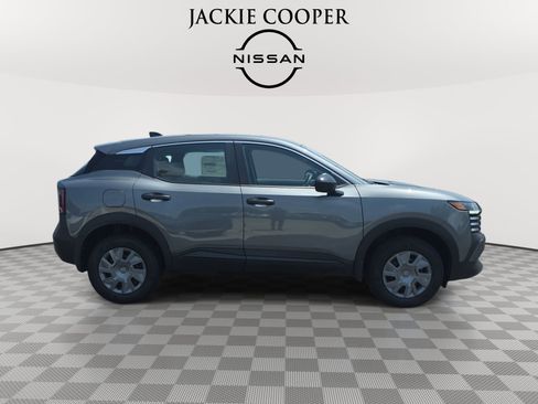 New 2026 Nissan Kicks S w/ Charging Package FWD image 4