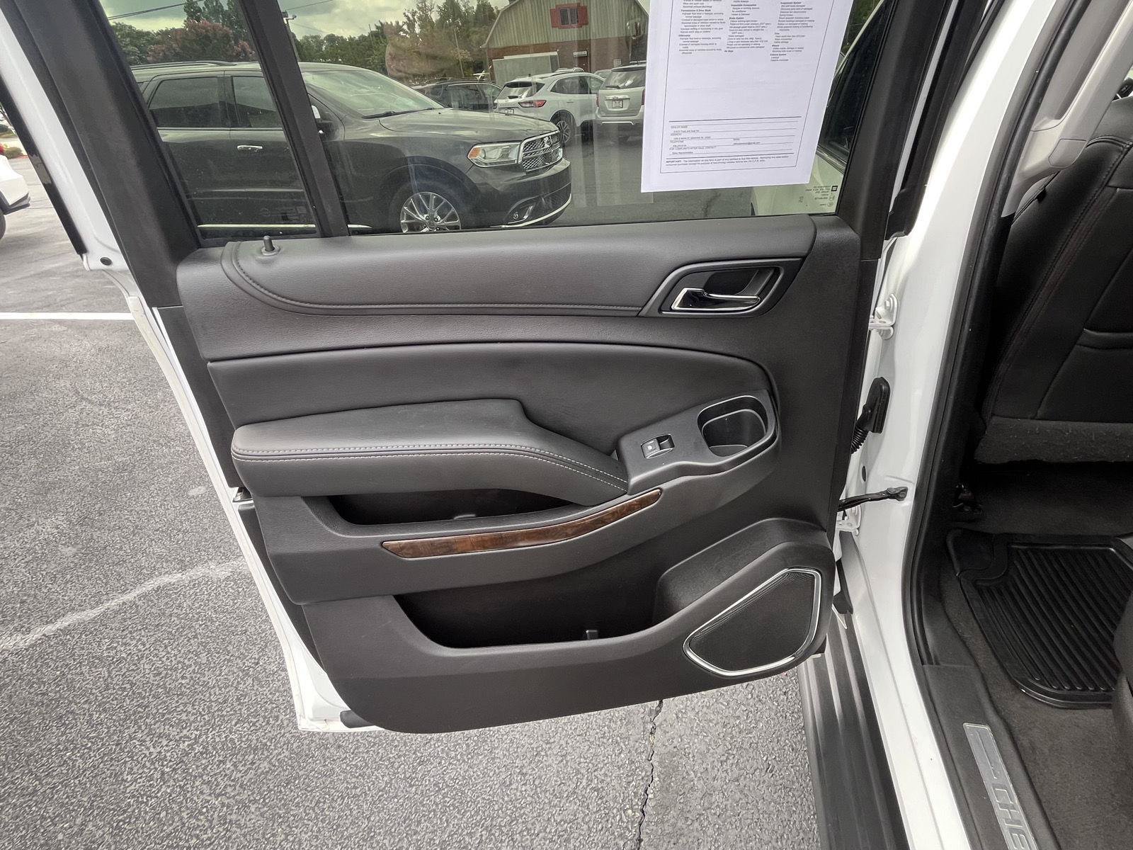 Used 2019 Chevrolet Suburban LT AWD/4WD image 34