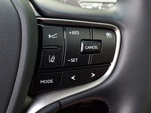 Used 2025 Lexus ES 350 w/ Premium Package FWD image 22