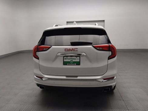 Used 2020 GMC Terrain Denali w/ Denali Premium Package FWD image 7