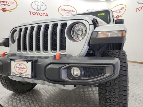 Used 2023 Jeep Gladiator Mojave w/ Trailer Tow Package AWD/4WD image 10