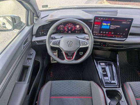 Certified 2026 Volkswagen GTI SE FWD image 17