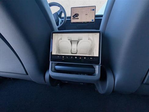 Used 2025 Tesla Model 3 Long Range RWD image 24
