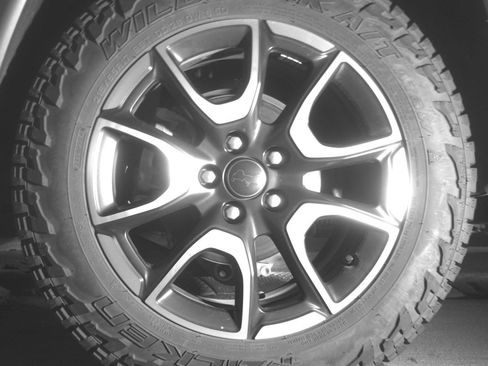 Used 2025 Jeep Compass Trailhawk image 14