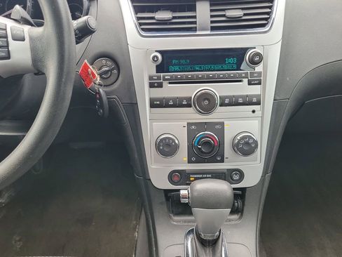 Used 2010 Chevrolet Malibu LT w/ Power Convenience Package FWD image 13