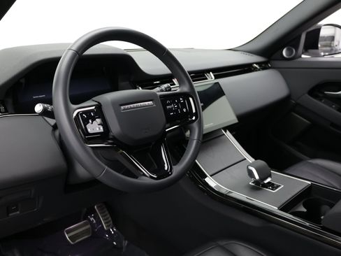 Used 2024 Land Rover Range Rover Evoque Dynamic SE AWD/4WD image 14