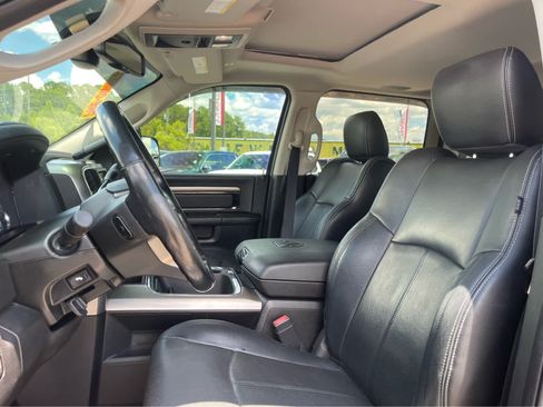 Used 2018 RAM 3500 Laramie w/ Sport Appearance Group AWD/4WD image 12