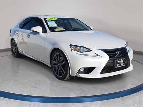 Used 2016 Lexus IS 300 AWD image 4