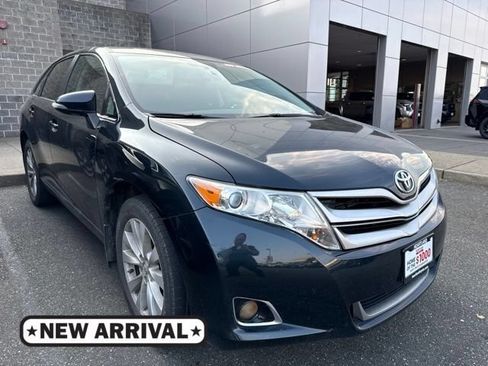 Used 2015 Toyota Venza LE AWD/4WD image 1