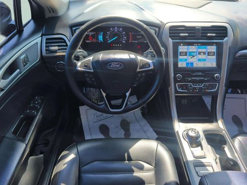 Used 2019 Ford Fusion SEL FWD image 21