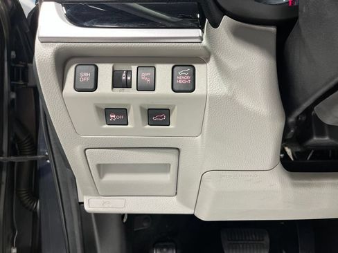 Used 2018 Subaru Forester 2.5i Limited AWD/4WD image 14