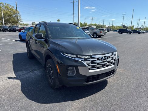 Used 2023 Hyundai Santa Cruz SEL Premium image 1