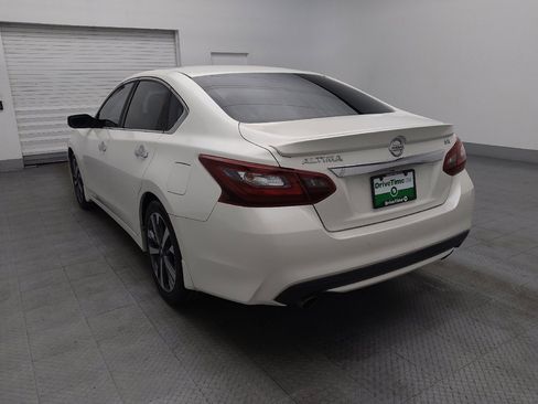Used 2017 Nissan Altima 2.5 SR image 5